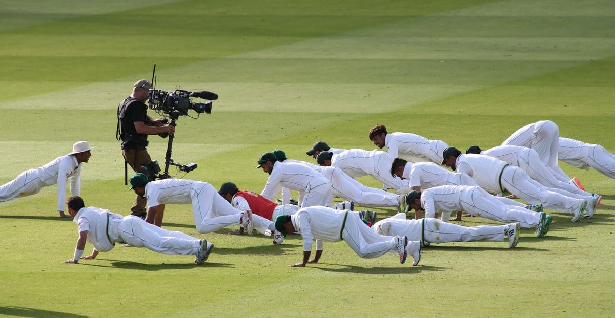 Pakistani Players Celebrated In Lords After Win