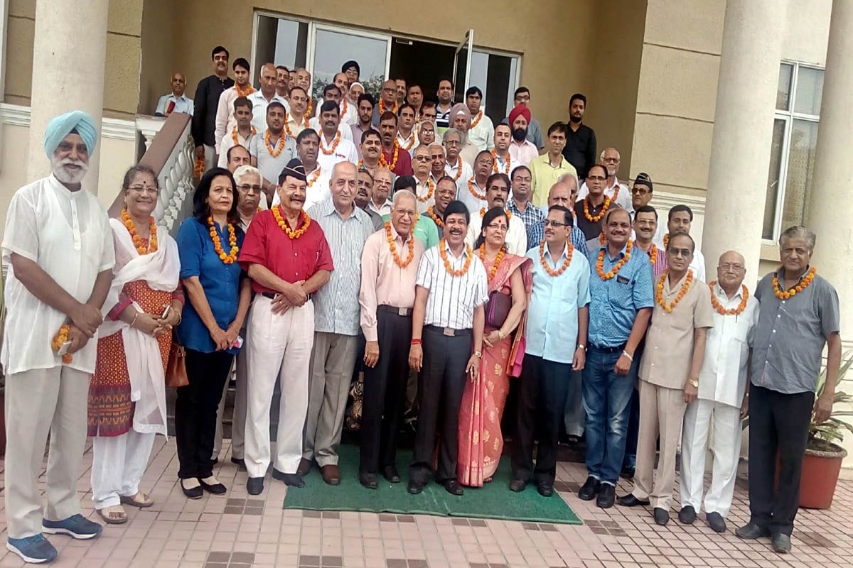 Expand the Administrative Committee of the Federation of RWAs Ghaziabad