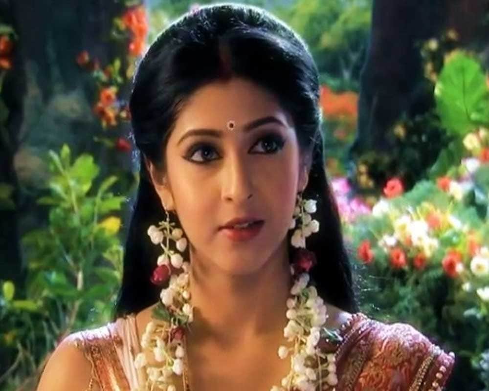 tv actress sonarika bhadoria troll for her big size jeans in skinny waist getting hilarious reply to trollers