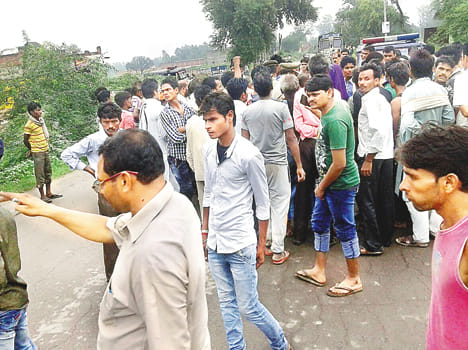 two persond were shot dead