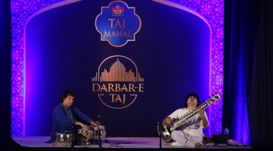 zakir hussain and niladri kumar show in lucknow
