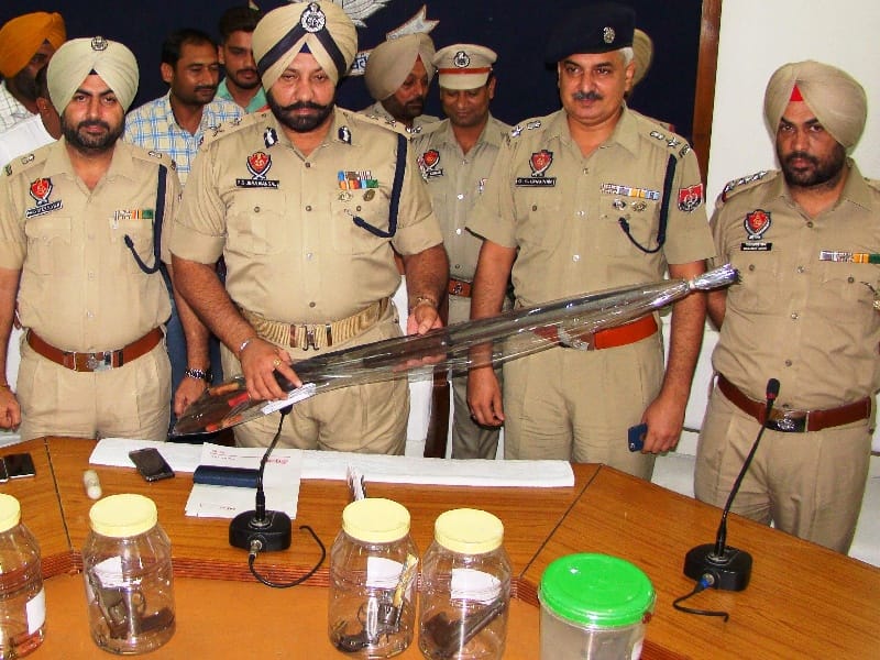  Inter expose predatory gang, arresting six robbers, Punjab, Chandigarh, Mohali, fireworks, Patiala