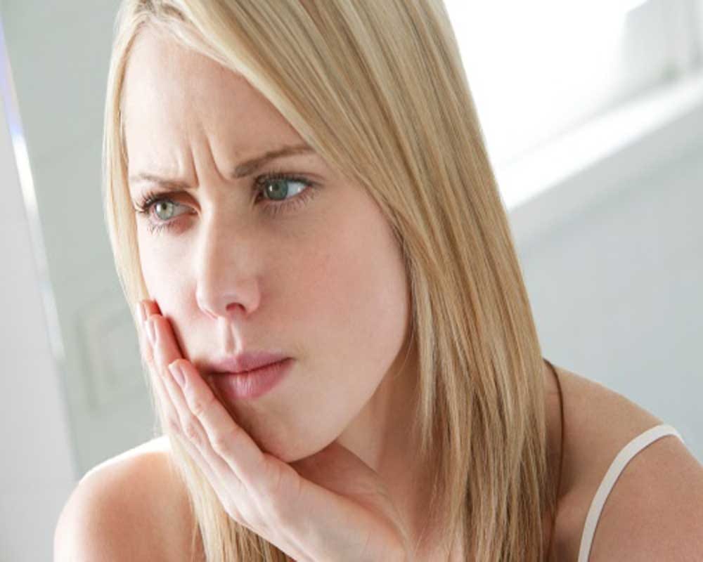 Omicron Symptoms in Hindi, Covid Omicron Variant Symptoms On Nails And Lips, All You Need To Know