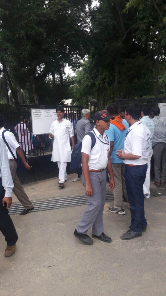 bombinformation in lucknow school