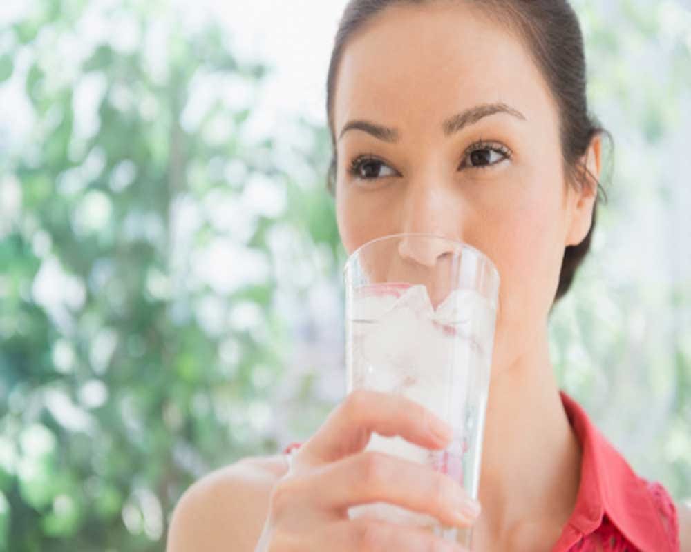 Drinking Water Before And After A Meal Is Wrong