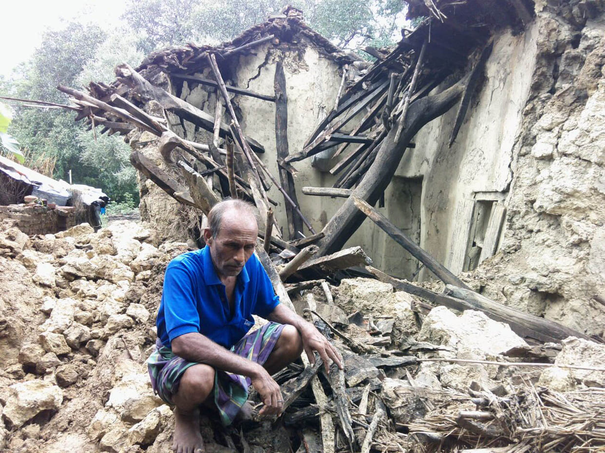 Heavy rain fell in the two Houses