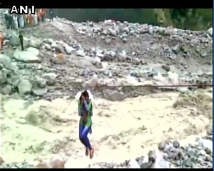 sdrf rescued 50 devotee from flood