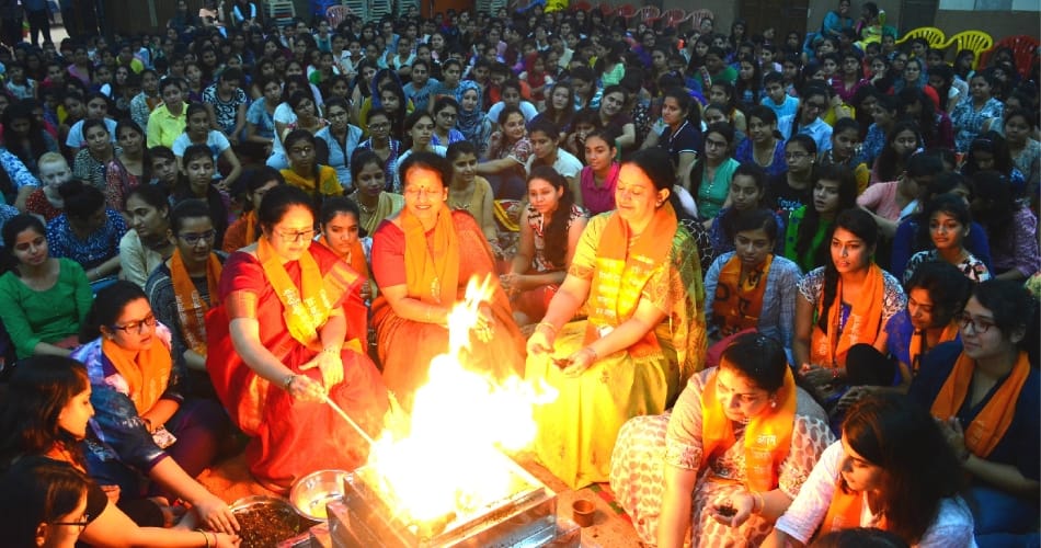 MCM, DAV, MCM DAV College, new session start with Hawan Pooja, Chandigarh,