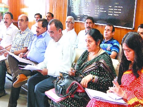 bandla dhar devlop as a peragliding site.