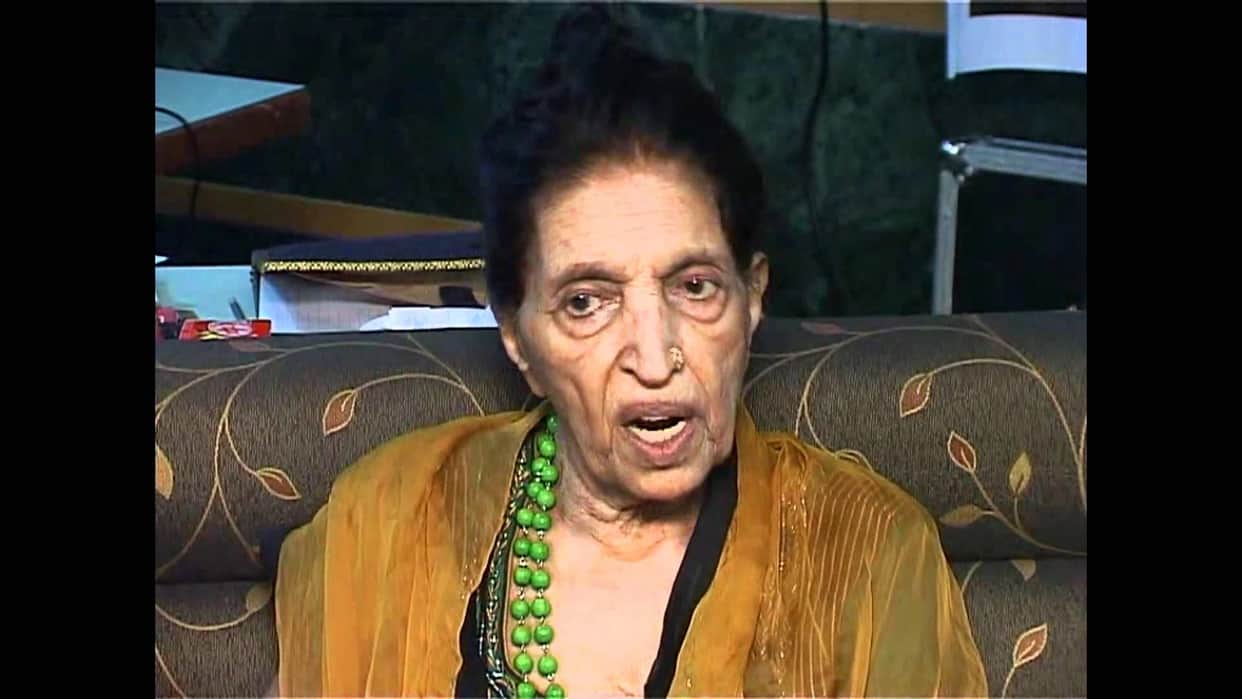 Famous songs sung by Mubarak begum
