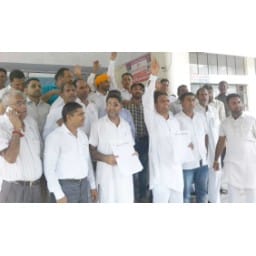 yamunanager, sarpanch, regin, police