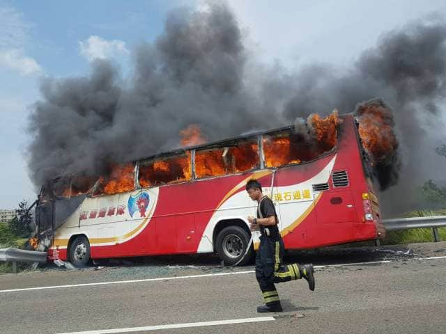 Taiwan bus bursts into flames, killing 26, including 24 tourists from China