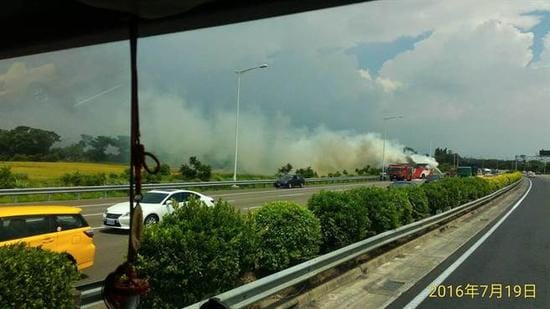 Taiwan bus bursts into flames, killing 26, including 24 tourists from China
