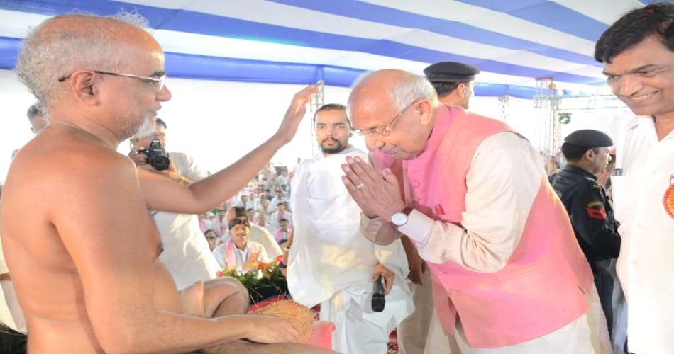 Prof. Kaptan Singh Solanki, Muni Tarun Sagar, Jain Sant Chaturmas, Chandigarh,