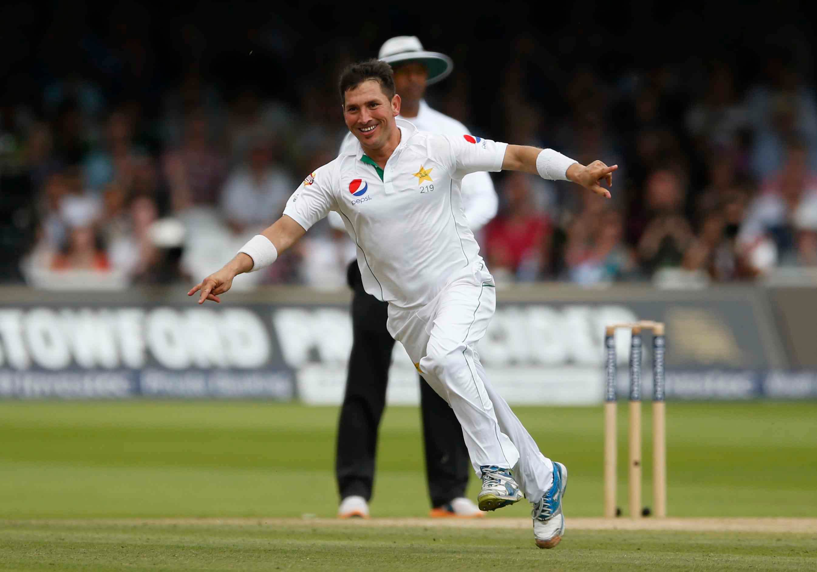 yasir shah fastest to 200 wickets in test cricket
