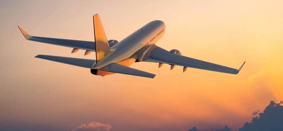 Pilots do sex while flying plane, inside stories