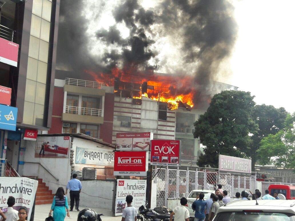 big fire in furniture showroom