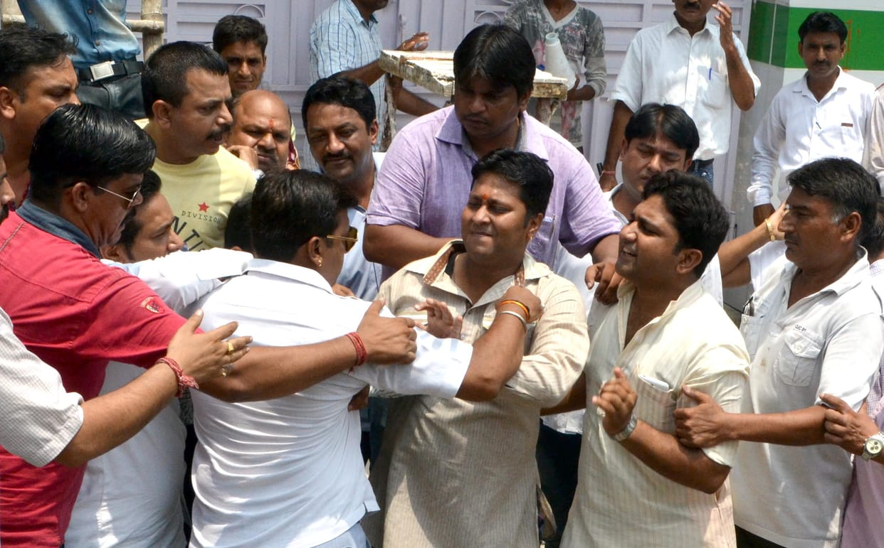 Congress and BJP workers manhandled