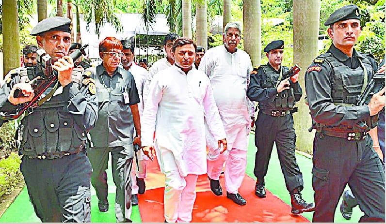Akhilesh assigned son's hand