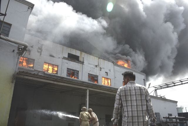 Drug major fire in the factory, losing billions