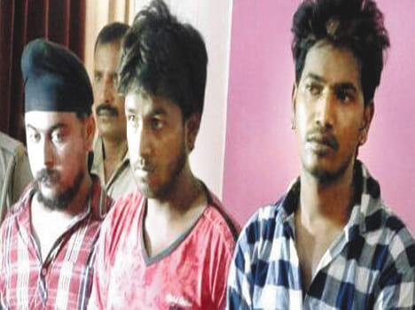 Wallets, chains Three arrested in robbery