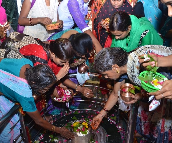 People worship lord shiva on first day of savan.