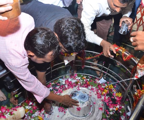 People worship lord shiva on first day of savan.
