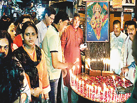 Celebration in honor of Mother India and army