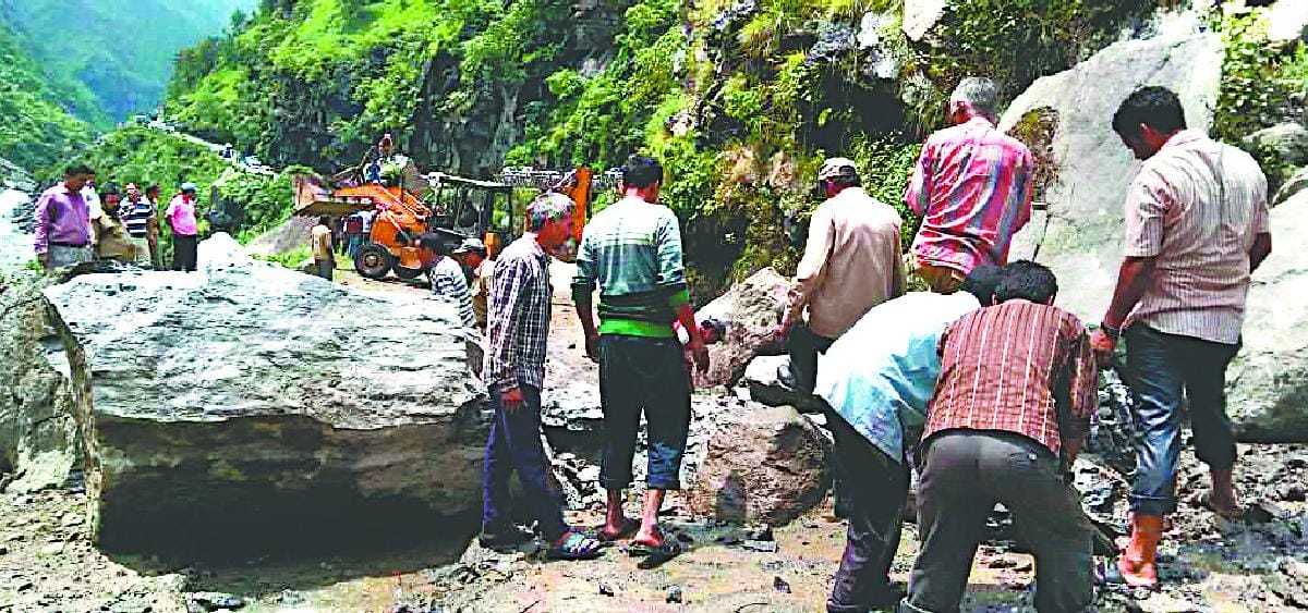 Kailas Kulagat three hours stranded passengers
