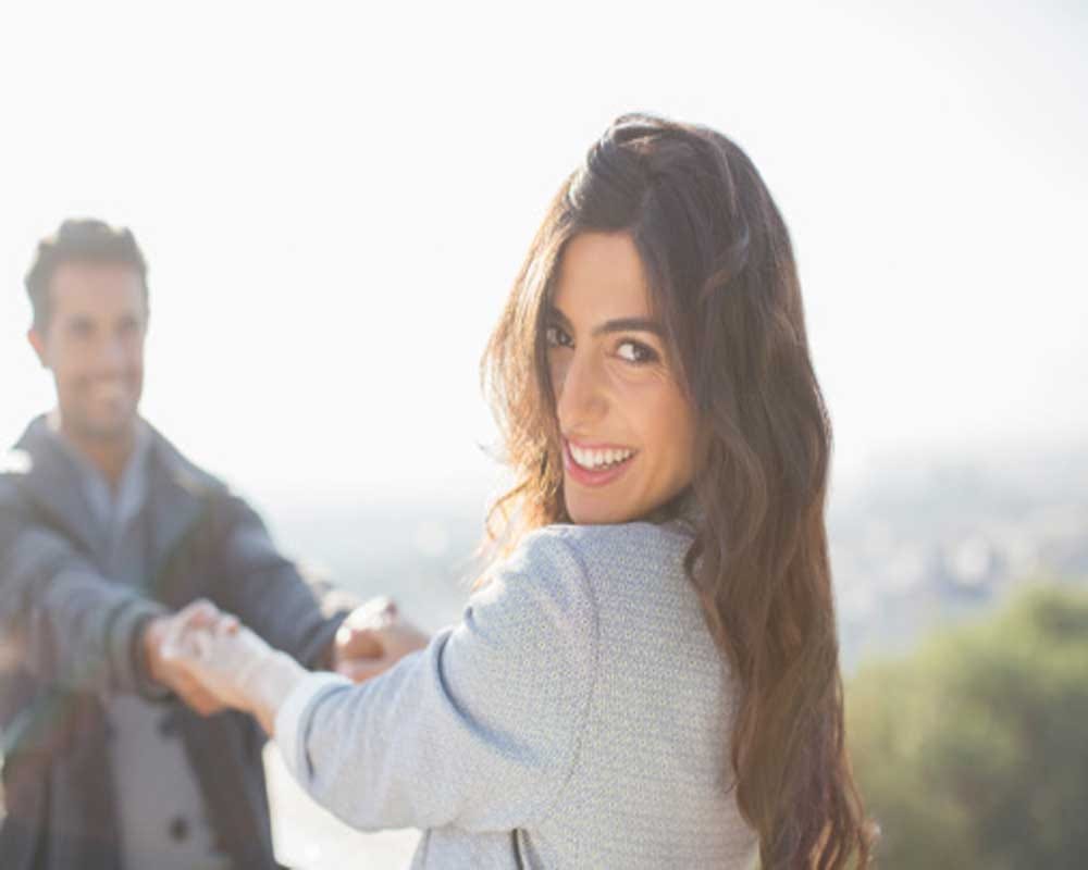 Survey: Love is in the fourth meeting 
