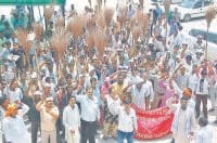 municipal workers protest, commisnor, no payment, panipat