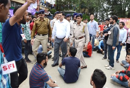 HP High Court Notice on SFI Protest at HP University.
