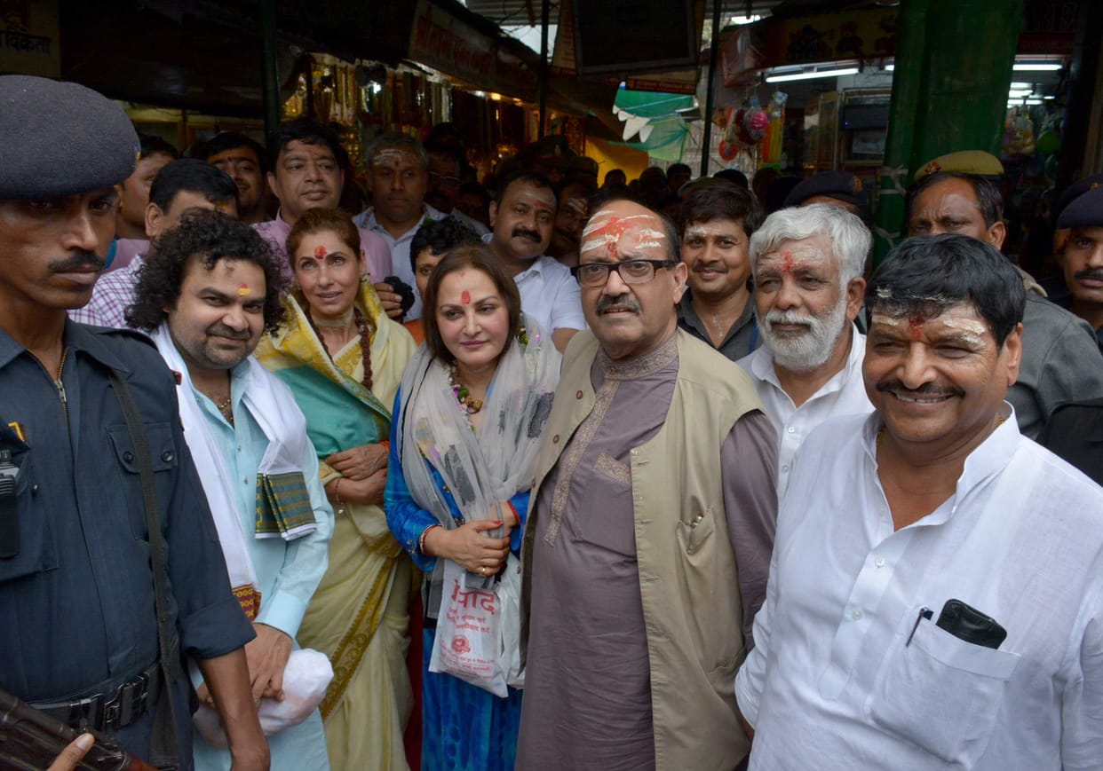 Baba Amar-Shivpal Singh reached court Dimple Kapadia