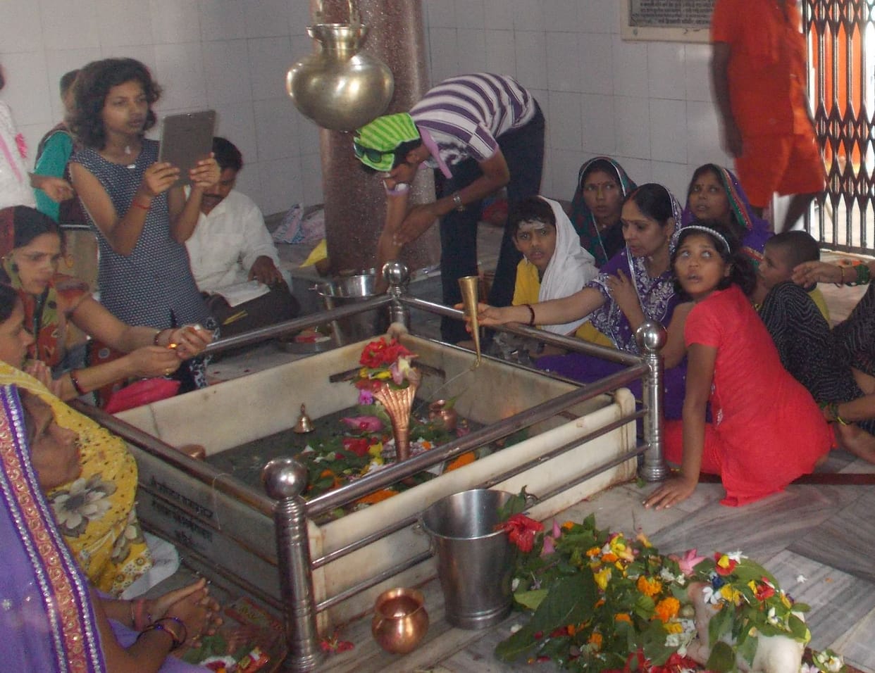 Har-Har Mahadev Iswalyon Jaykare
