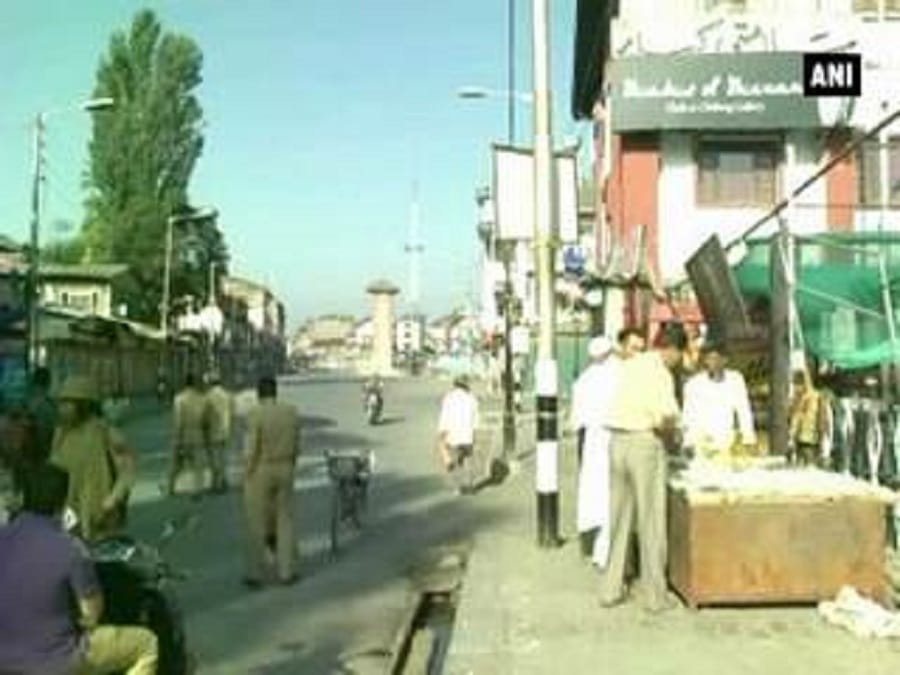 कर्फ्यू का 13वां दिन