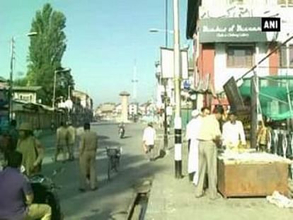13th day: Curfew continues in Kashmir valley