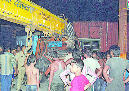 Canter truck collide, four injured