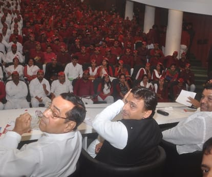 Chief minister akhilesh yadav attacks on opposition.