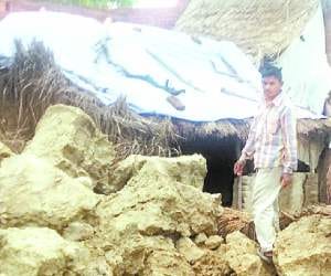 Mud wall fell in the Rain, the young man's death, father injured