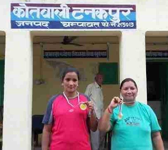 Boxer Haimanti won Gold, Manju silver