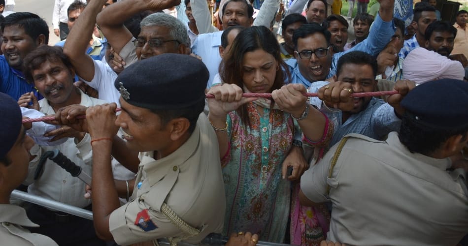 chandigarh bsp councillor jannat jahan announced 50 lakh reward to cut daya shankar tongue