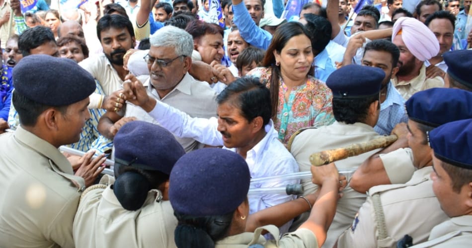 chandigarh bsp councillor jannat jahan announced 50 lakh reward to cut daya shankar tongue