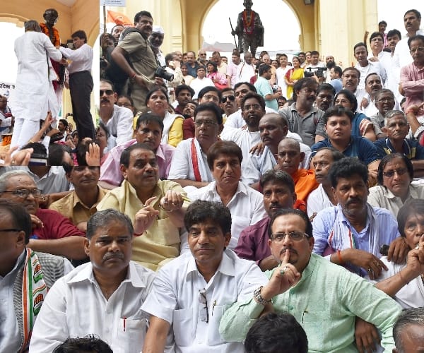 congress protest against gujrat dalit exploitation