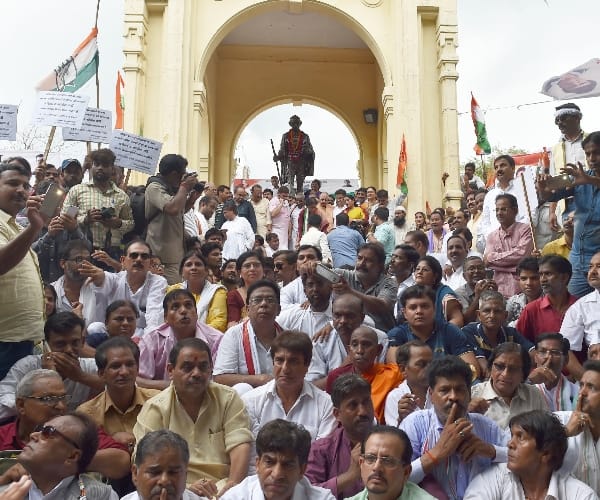 congress protest against gujrat dalit exploitation