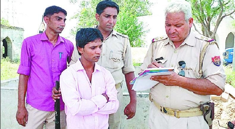 crooks shot in Encounter, arrested