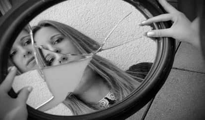 Know How Mirrors can Influence Money And Health Status according to the Vastu Shastra