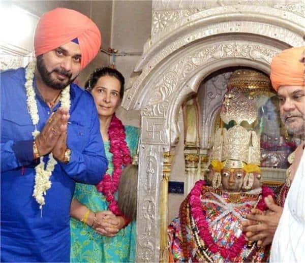 navjot singh sidhu birthday special, rare photos of navjot sidhu and family, interesting love story