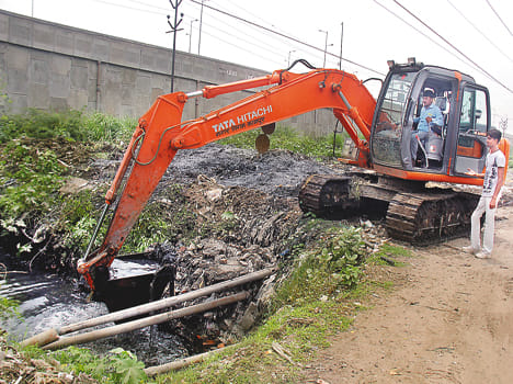 Cleaning the drain began in Panki