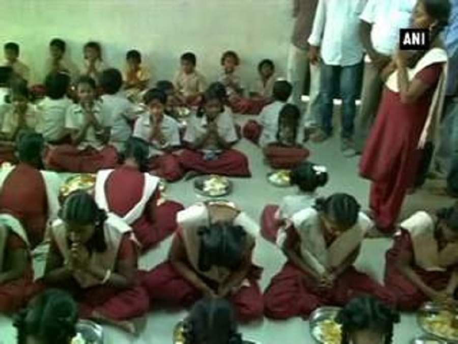 कमल हासन के लिए की प्रार्थना