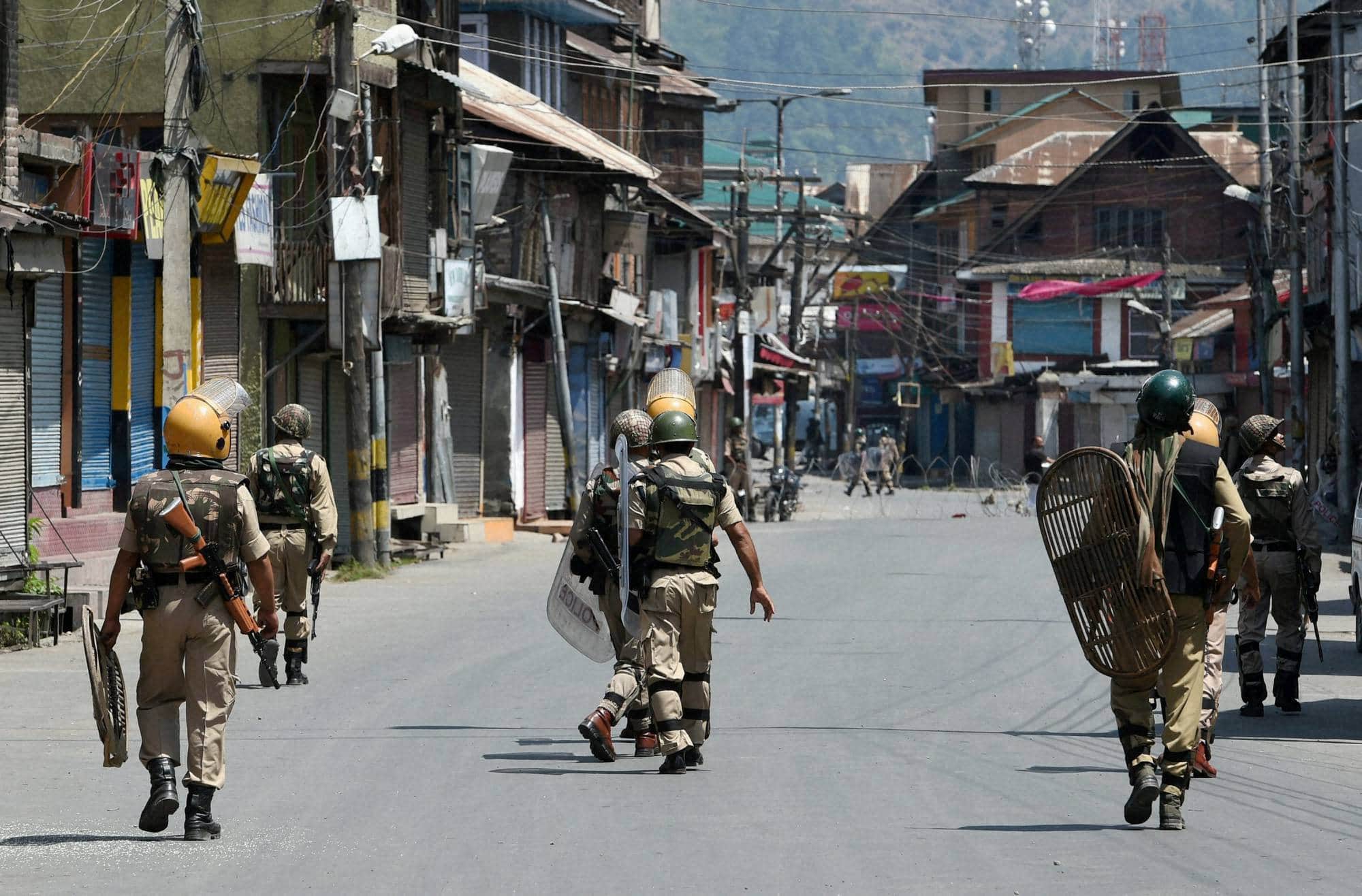 Curfew on in Kashmir for 13th day